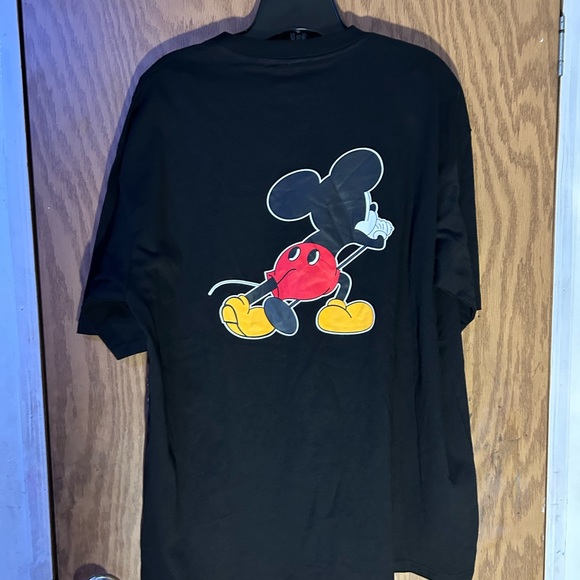Number nine Mickey colored tee - Picture 2 of 3